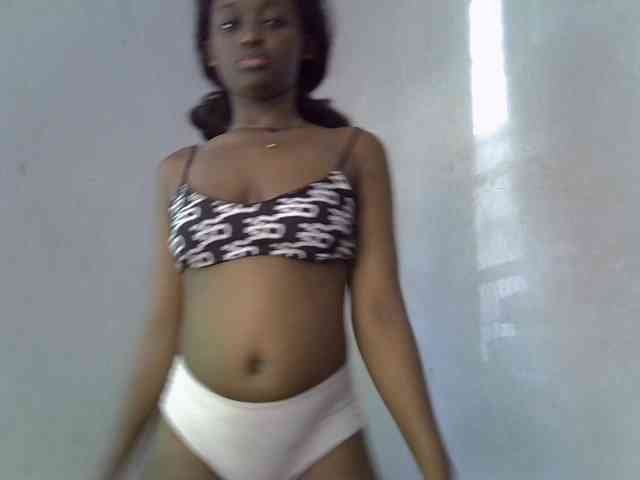 ExoticKiara1 webcam