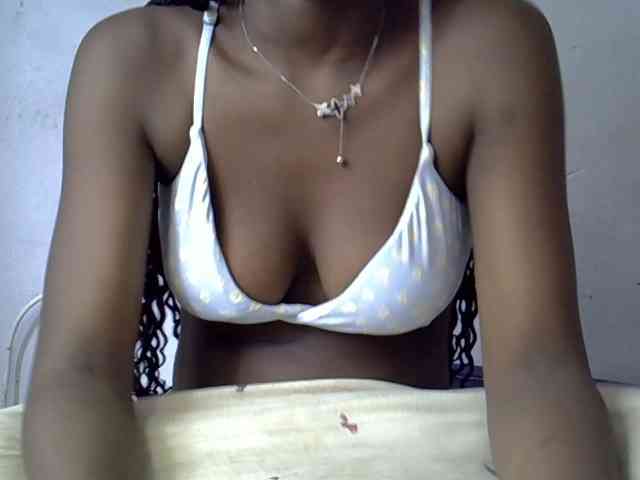ExoticKiara1 webcam