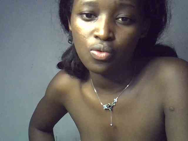 ExoticKiara1 webcam