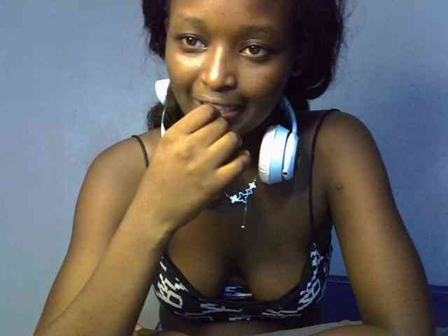 ExoticKiara1 webcam
