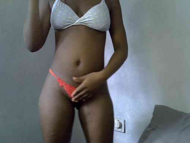 ExoticKiara1 webcam