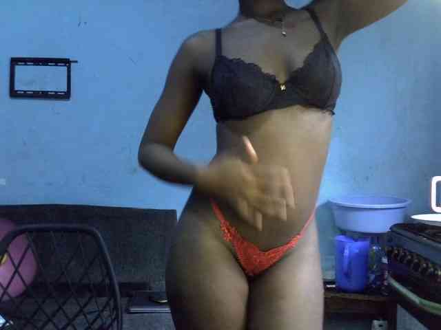ExoticKiara1 webcam