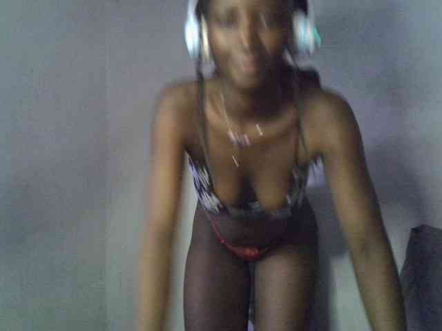 ExoticKiara1 webcam