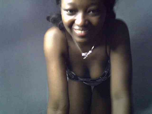 ExoticKiara1 webcam