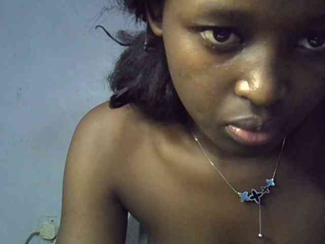 ExoticKiara1 webcam