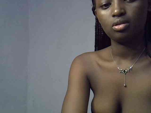 ExoticKiara1 webcam