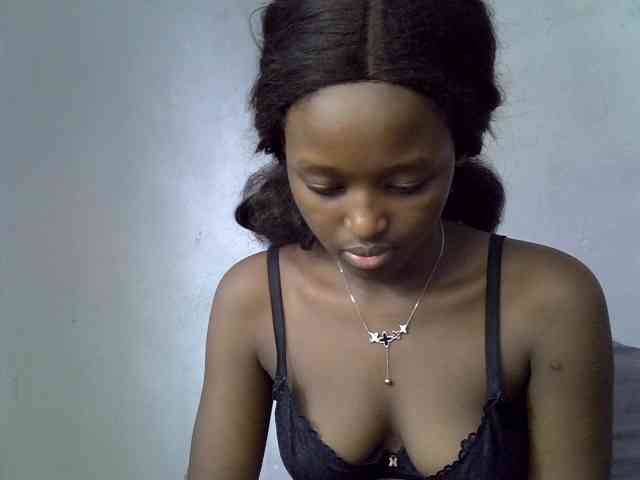 ExoticKiara1 webcam