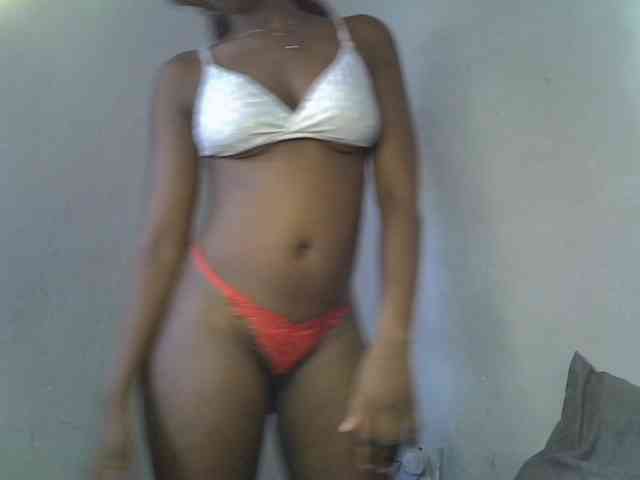 ExoticKiara1 webcam