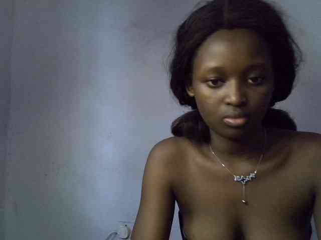 ExoticKiara1 webcam