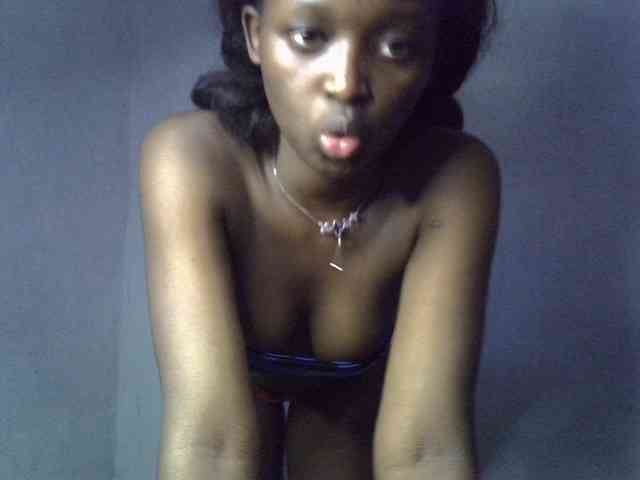 ExoticKiara1 webcam