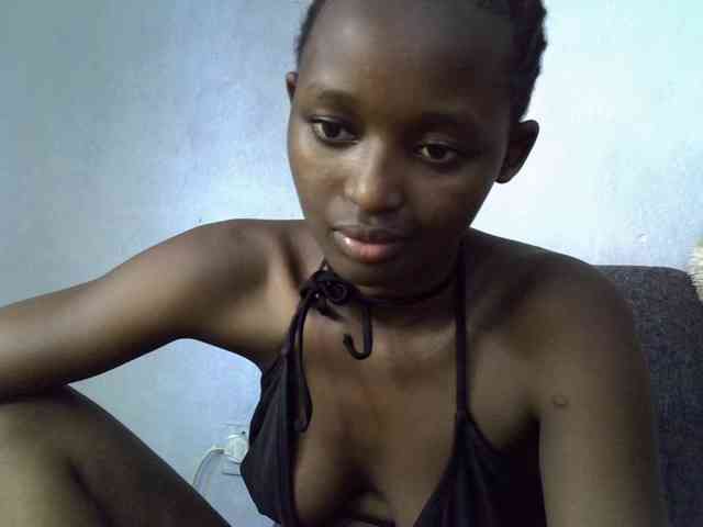ExoticKiara1 webcam