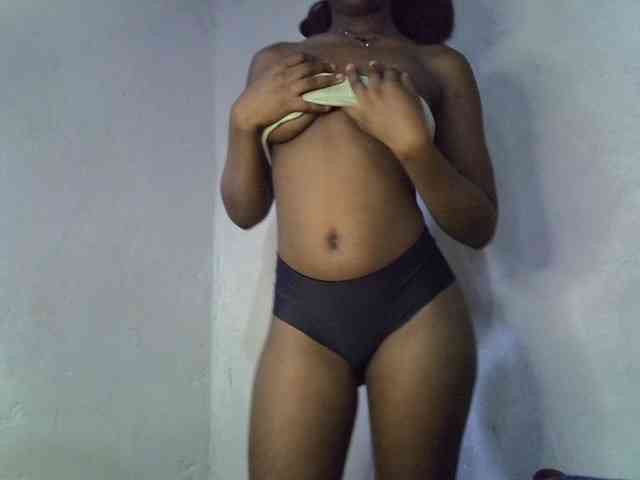 ExoticKiara1 webcam