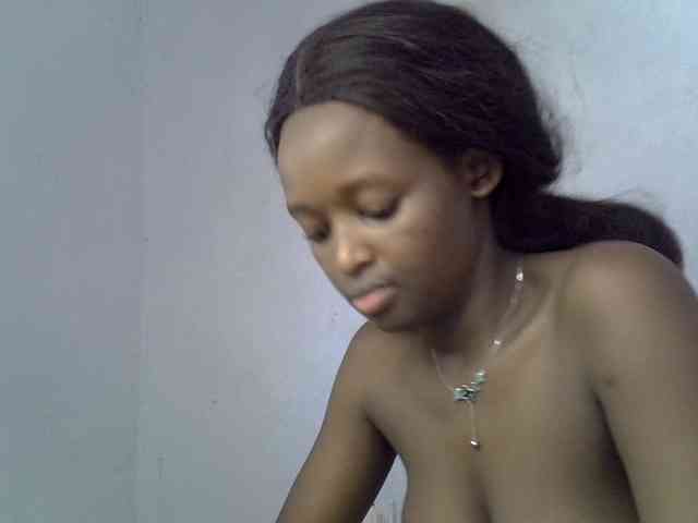ExoticKiara1 webcam