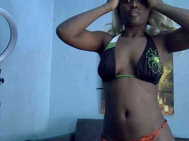 ExoticKiara1 webcam