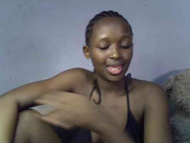 ExoticKiara1 webcam