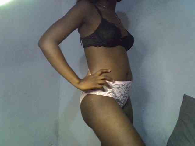 ExoticKiara1 webcam
