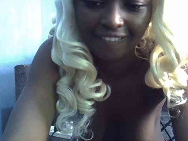 ExoticKiara1 webcam