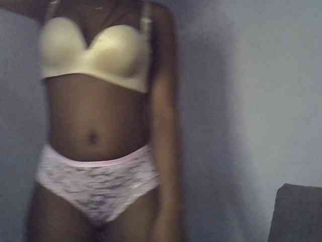 ExoticKiara1 webcam