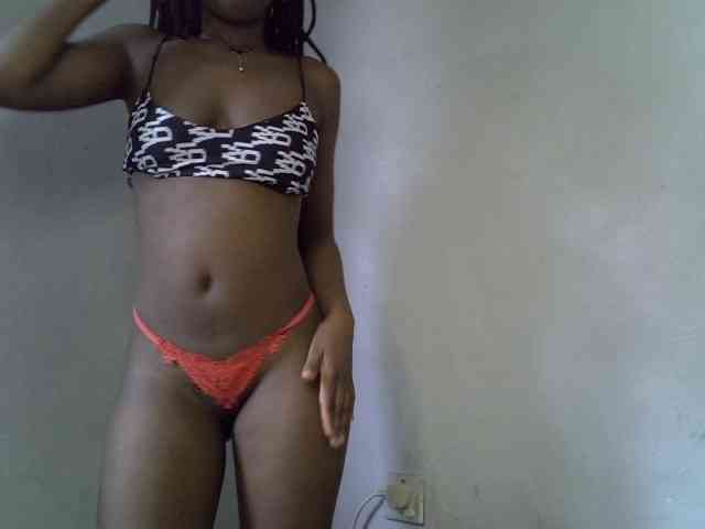 ExoticKiara1 webcam