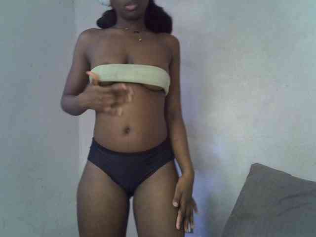 ExoticKiara1 webcam