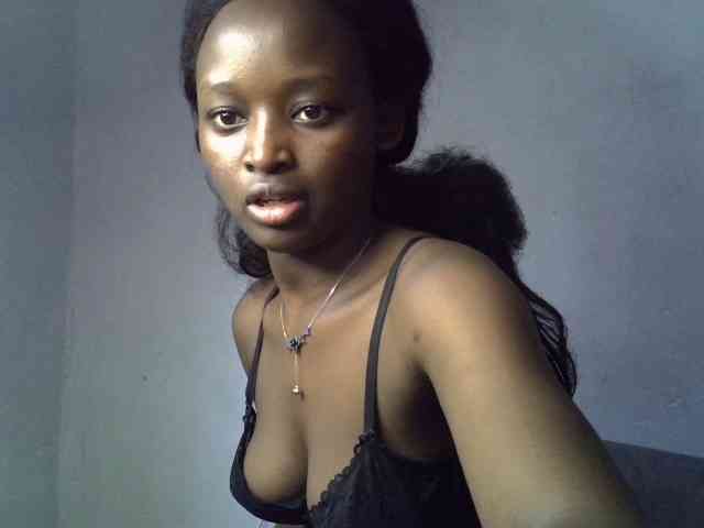 ExoticKiara1 webcam