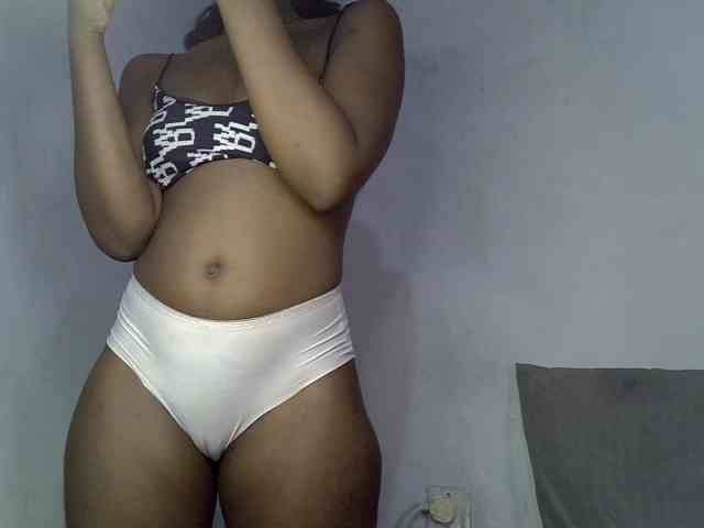 ExoticKiara1 webcam