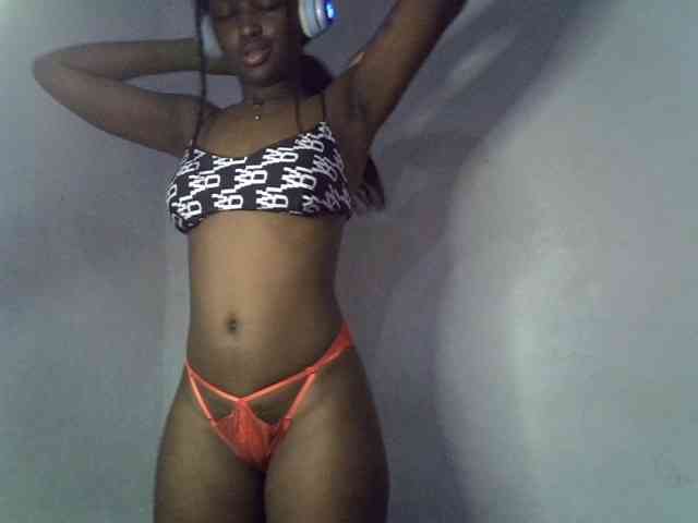 ExoticKiara1 webcam