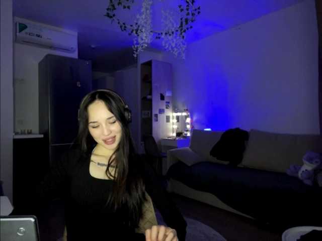 Elizabetswan's BongaCams show and profile