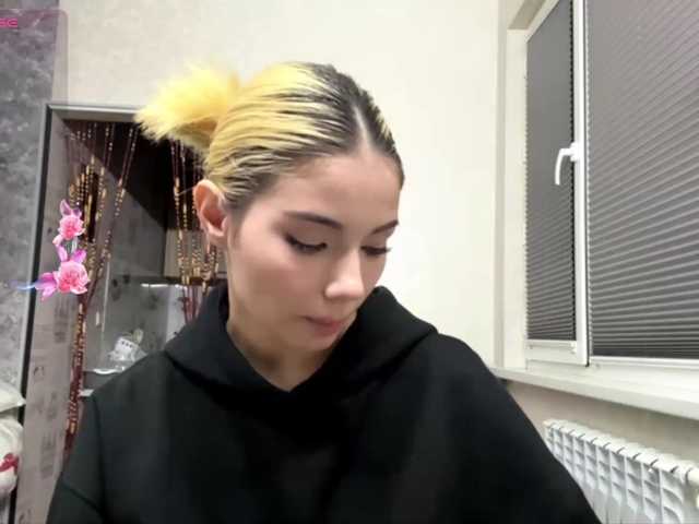 KeeshaSouthard live cam on BongaCams