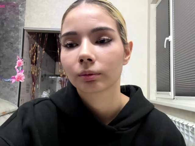 KeeshaSouthard live cam on BongaCams