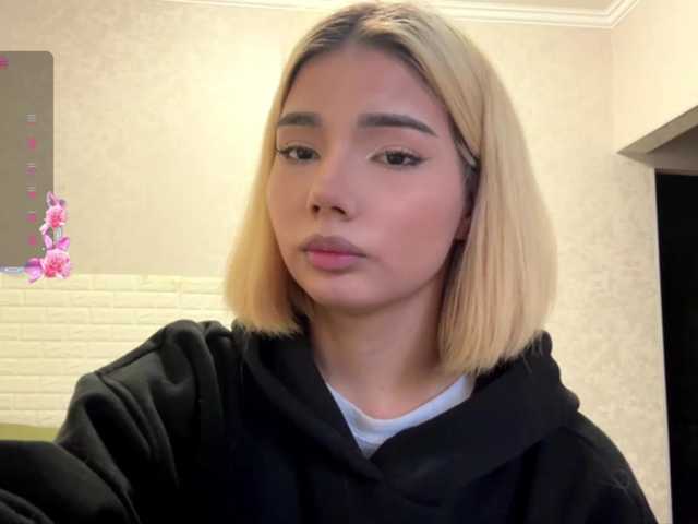KeeshaSouthard live cam on BongaCams