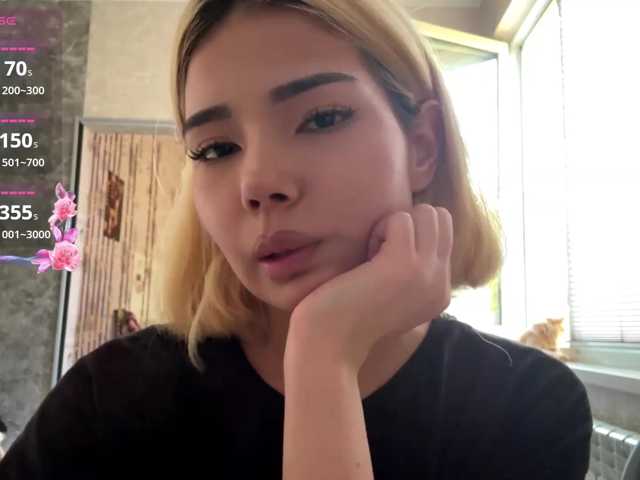 KeeshaSouthard live cam on BongaCams