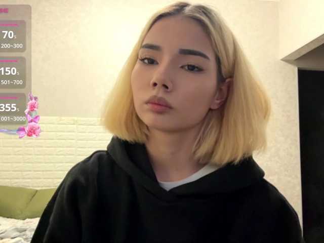 KeeshaSouthard live cam on BongaCams
