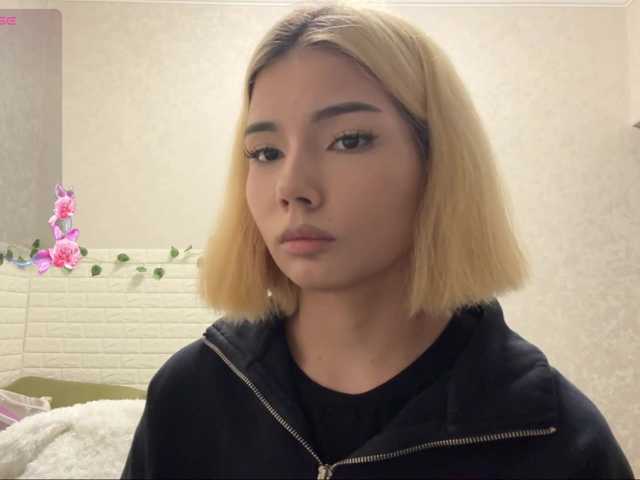 KeeshaSouthard live cam on BongaCams
