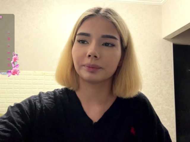 KeeshaSouthard live cam on BongaCams