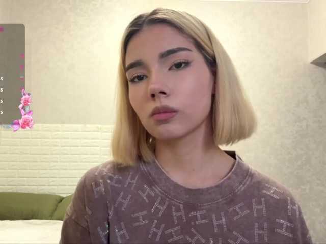 KeeshaSouthard live cam on BongaCams