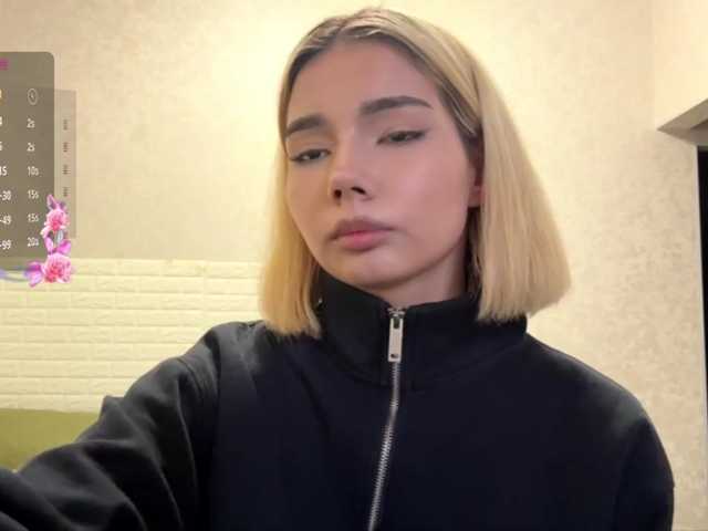 KeeshaSouthard live cam on BongaCams