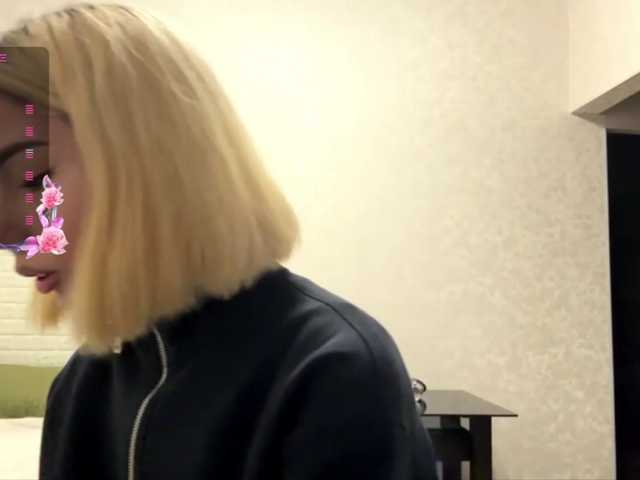 KeeshaSouthard live cam on BongaCams