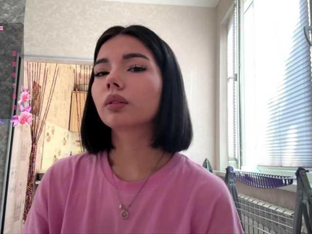 KeeshaSouthard live cam on BongaCams
