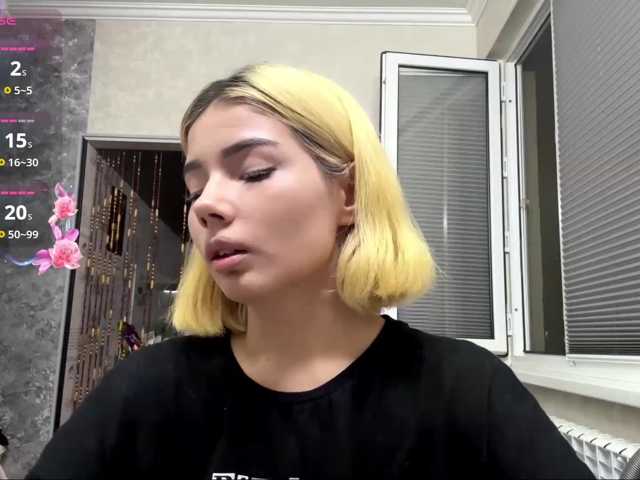 KeeshaSouthard live cam on BongaCams