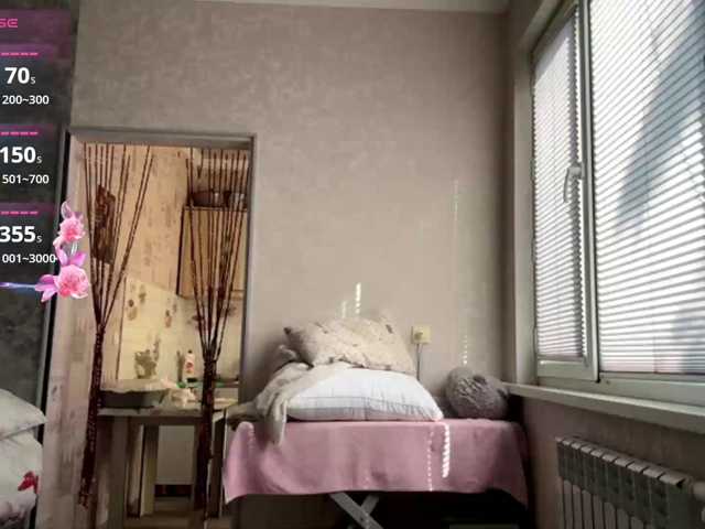 KeeshaSouthard live cam on BongaCams