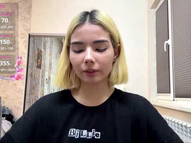 KeeshaSouthard live cam on BongaCams