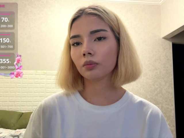 KeeshaSouthard live cam on BongaCams