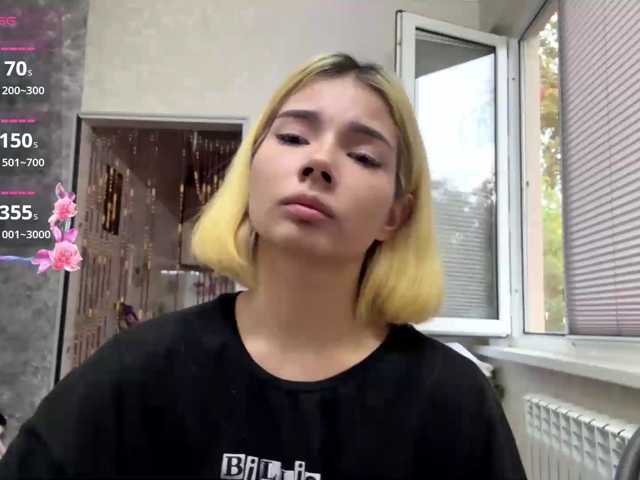 KeeshaSouthard live cam on BongaCams
