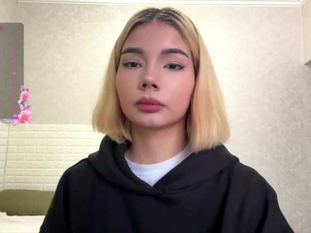 KeeshaSouthard live cam on BongaCams