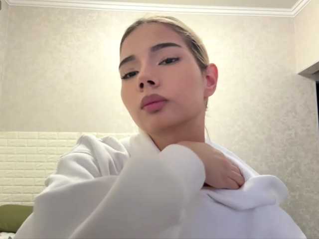 KeeshaSouthard live cam on BongaCams