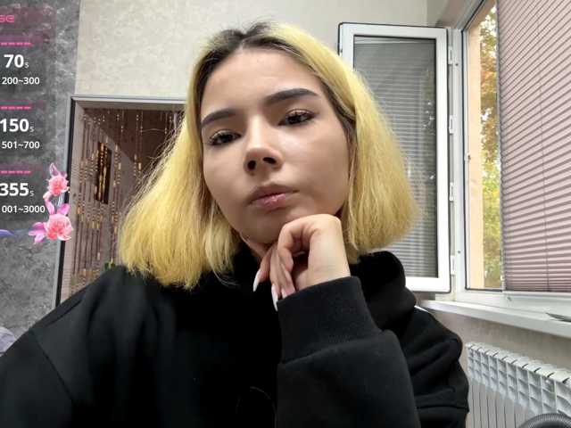 KeeshaSouthard live cam on BongaCams