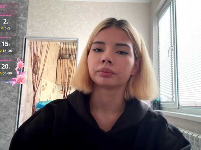 KeeshaSouthard live cam on BongaCams