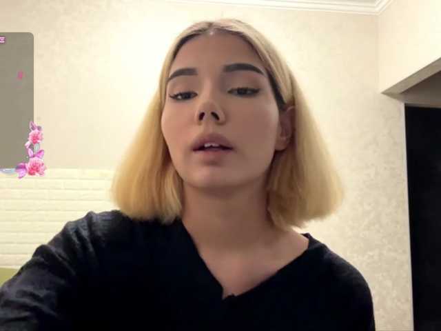 KeeshaSouthard live cam on BongaCams