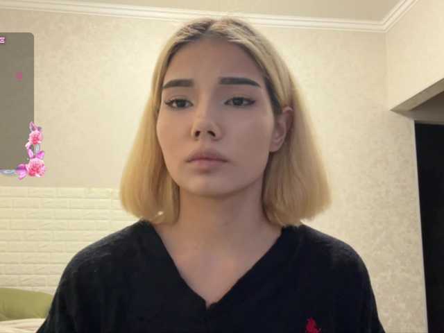 KeeshaSouthard live cam on BongaCams